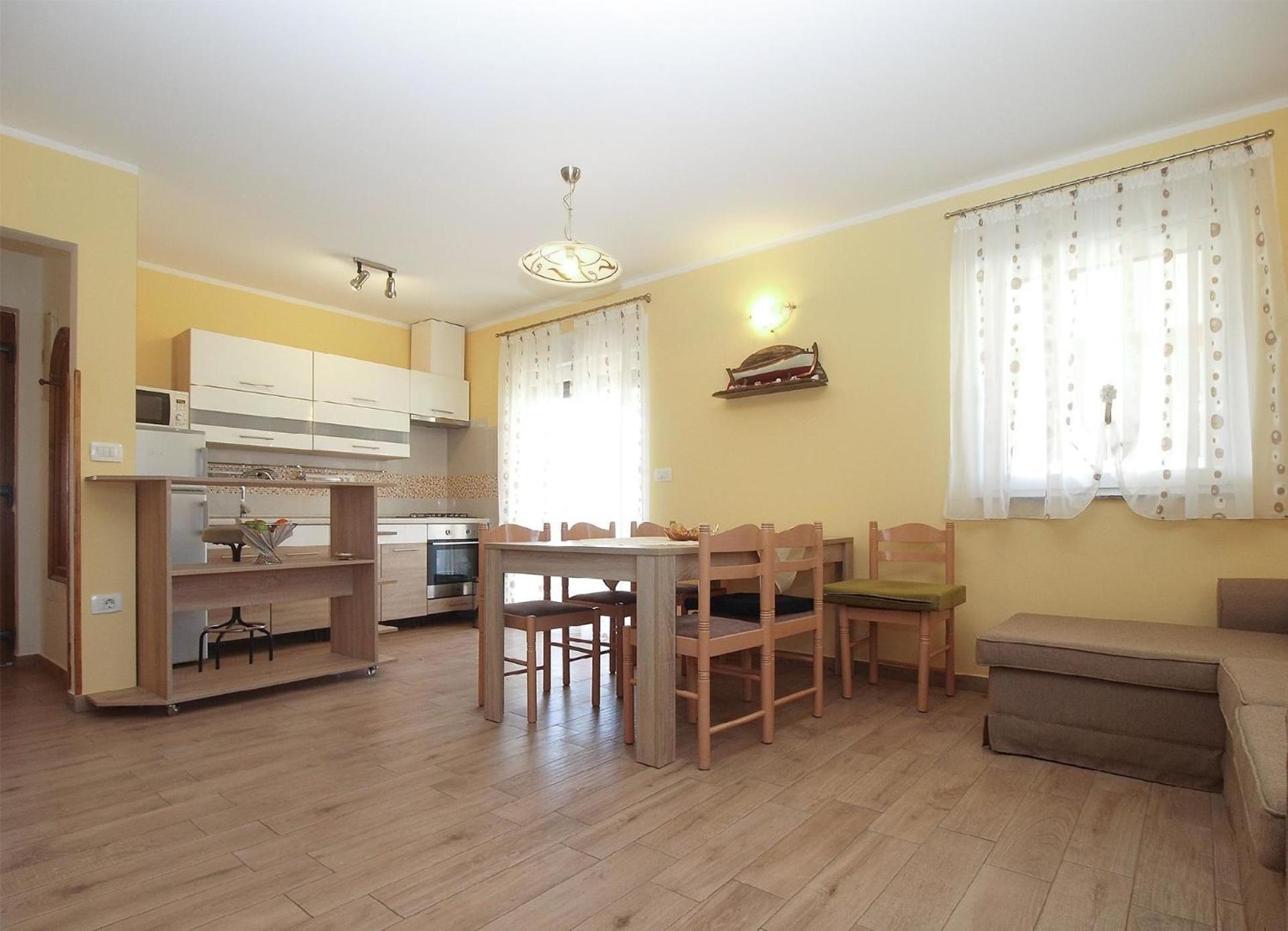 Mit Privatpool Fuer 6 Personen Ca 70 Qm In Pula, Istrien Istrische Riviera Vikendica *