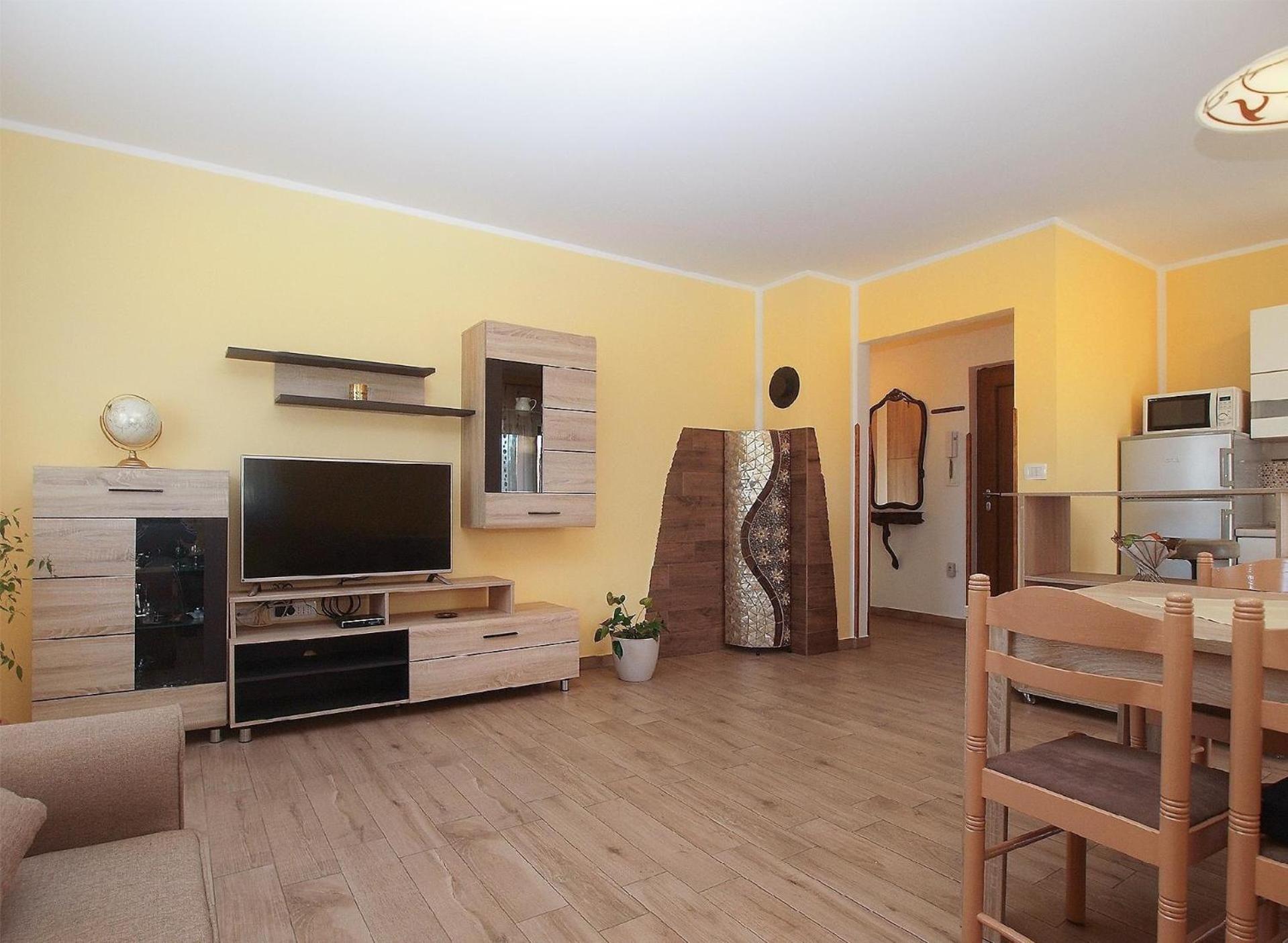 Mit Privatpool Fuer 6 Personen Ca 70 Qm In Pula, Istrien Istrische Riviera