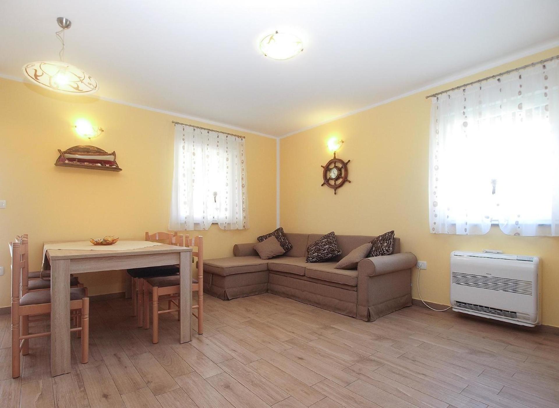 Vikendica Mit Privatpool Fuer 6 Personen Ca 70 Qm In Pula, Istrien Istrische Riviera