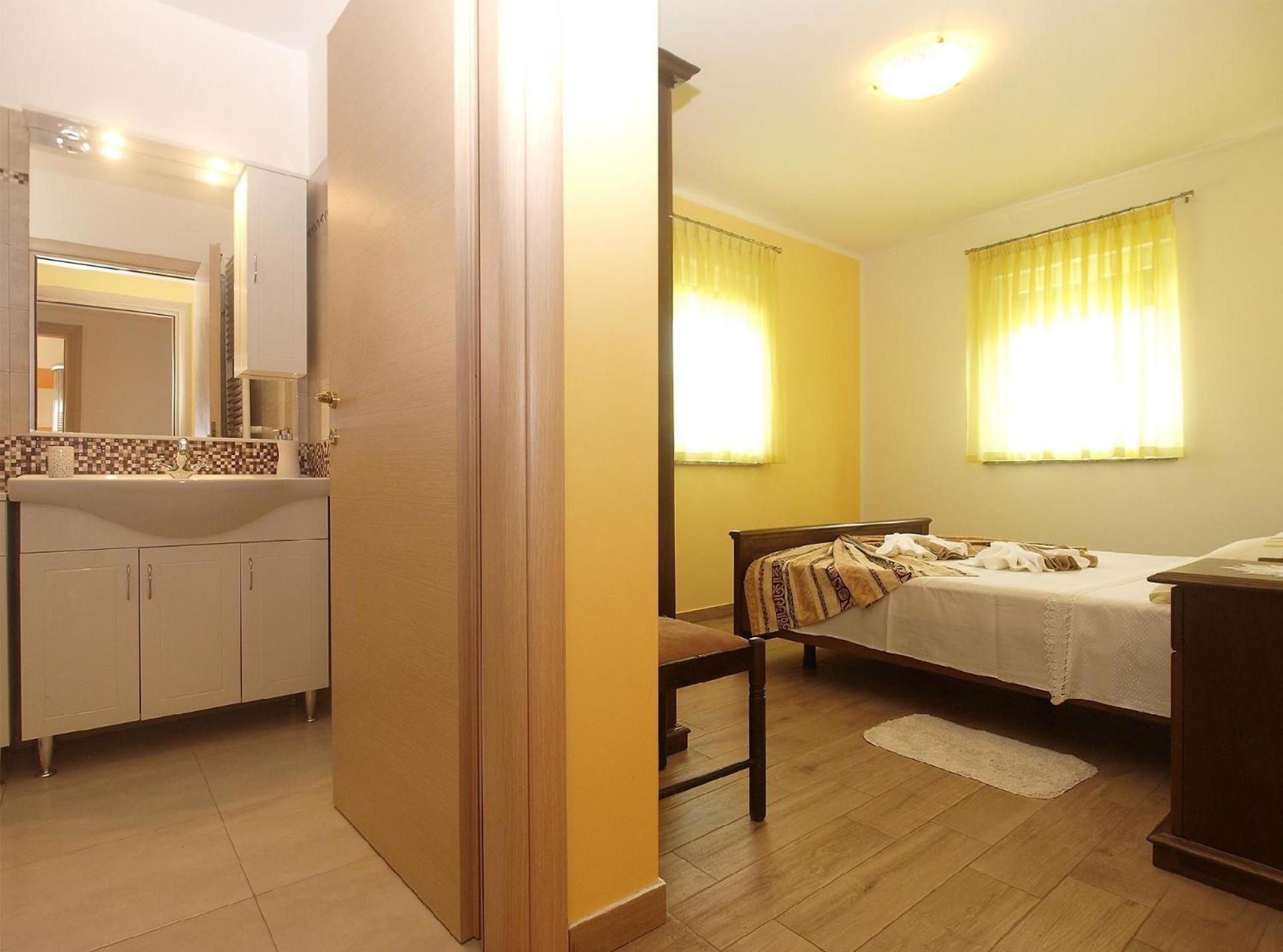 Mit Privatpool Fuer 6 Personen Ca 70 Qm In Pula, Istrien Istrische Riviera Vikendica *
