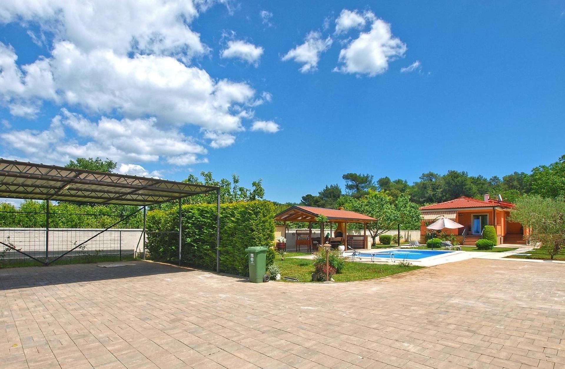 Mit Privatpool Fuer 6 Personen Ca 70 Qm In Pula, Istrien Istrische Riviera